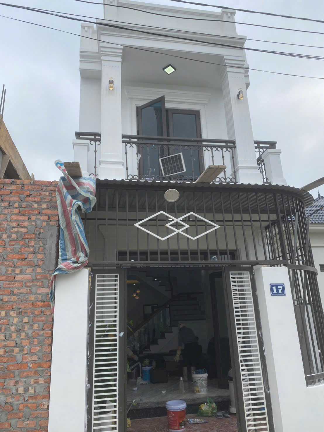 Cận cảnh nước sơn bền đẹp