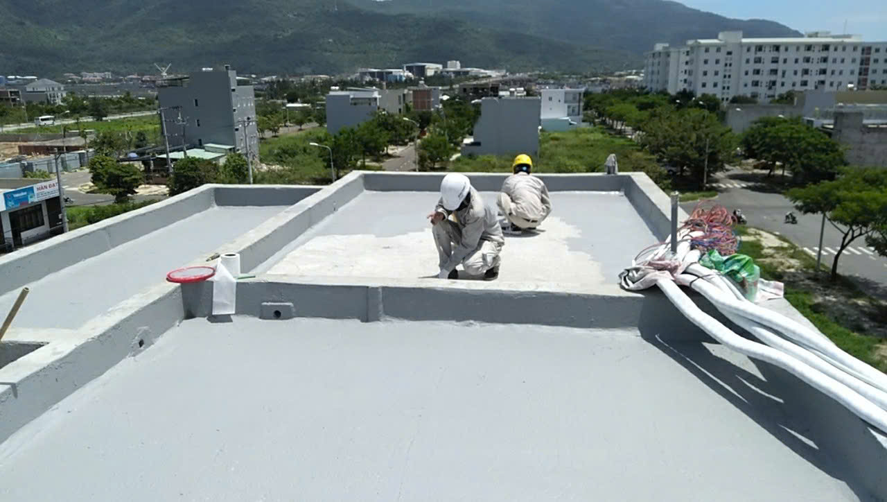 Sơn Chống Thấm Mái Nhà – Giải Pháp Bảo Vệ Hoàn Hảo Cho Ngôi Nhà Bạn